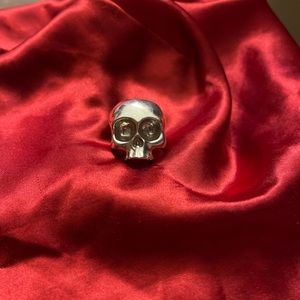 silver skull ring